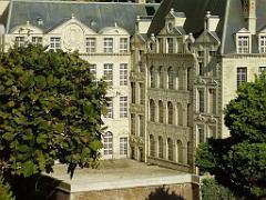 149 CHATEAU DE BRISSAC MAINE ET LOIRE 2016 N0_000014